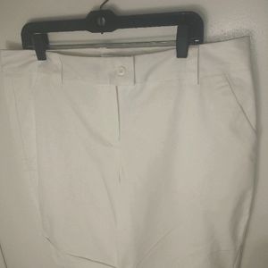 The Limited Bermuda white Cuffed Shorts sz 14